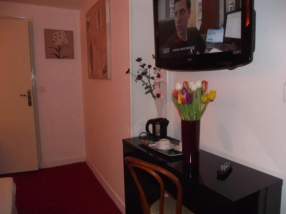 Le Nouvel Hotel Du Theatre Paris France